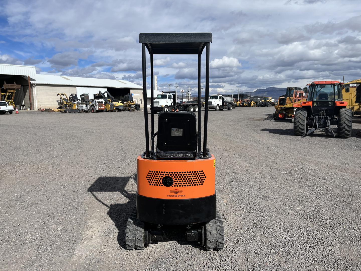 ./imagenes/INVOICE/2019/17382/MINIEXCAVADORA AGROTK QH12 (24).JPG